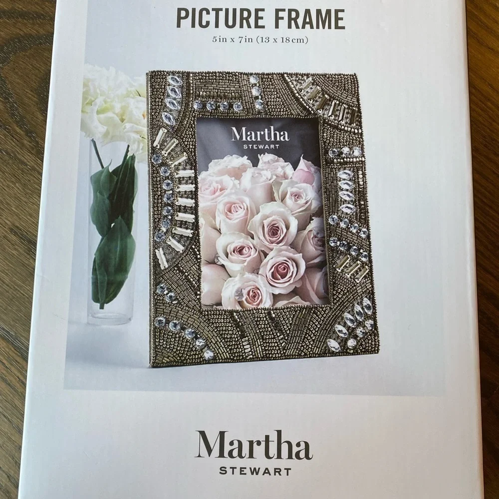 NWT Martha Stewart slate beaded picture frame 5 x 7